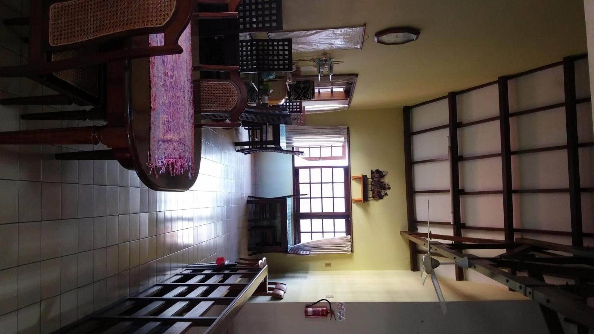 Peye Guesthouse Malang Exterior foto